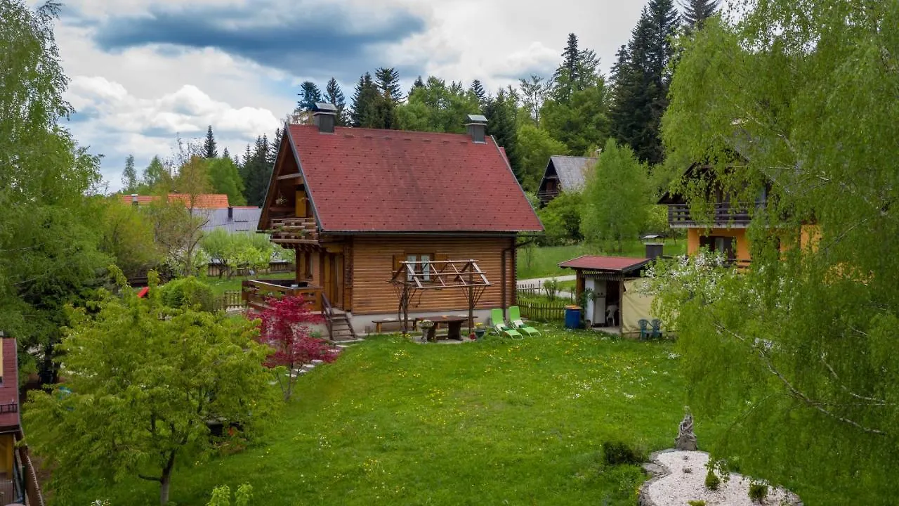 Chalet Planinska Kuca Happy Villa Fuzine Croatia